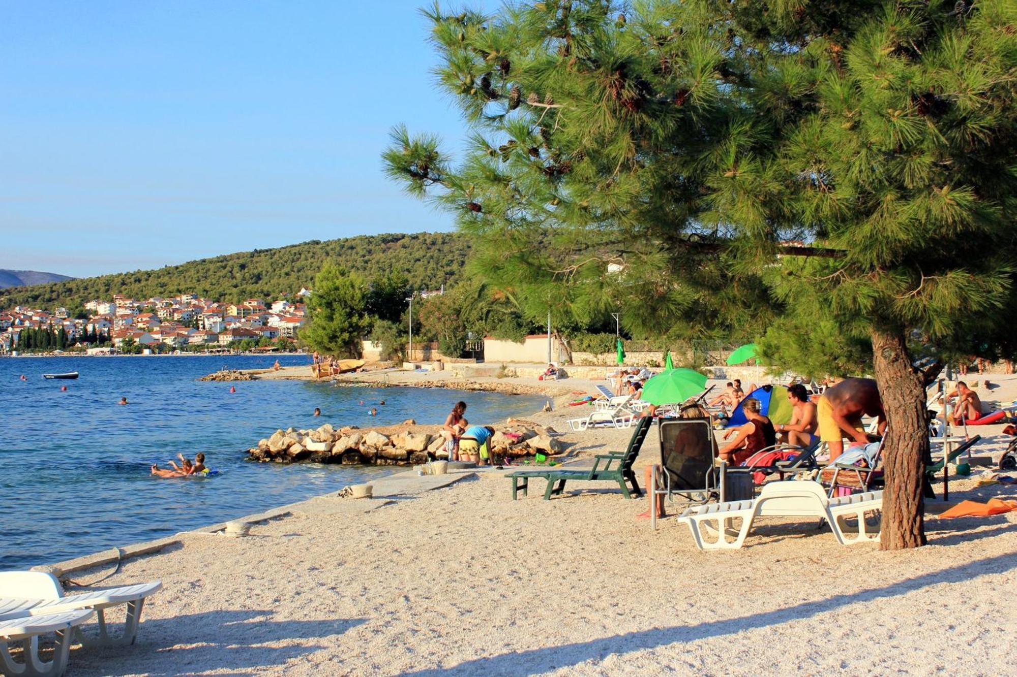 Apartments By The Sea Trogir - 11895 エクステリア 写真