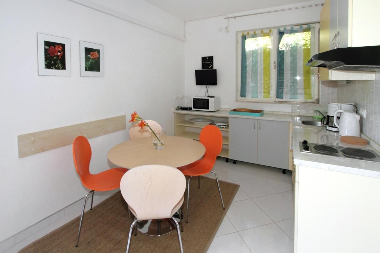Apartments By The Sea Trogir - 11895 エクステリア 写真
